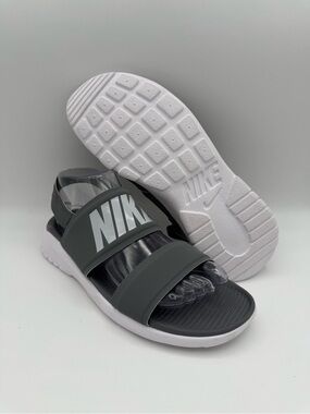 NWOT Women's Nike Tanjun Sandals Gray Strappy Slingback Open Toe Sz 9 882694-002